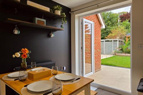 Newbury Garden Retreat in Kingsclere