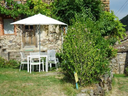 Balkons/terase, Hideaway in Villeneuve-dAllier in Lavoute-Chilhac