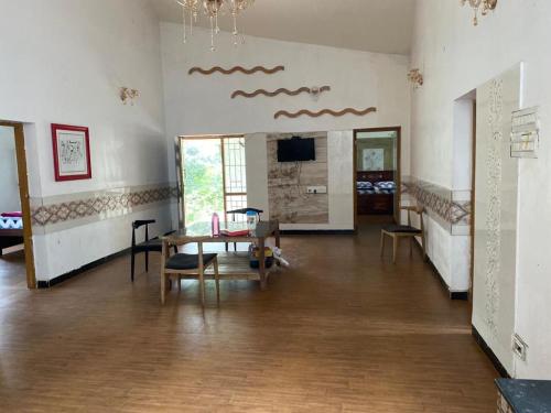 Ckcm Resort in Sirumalai
