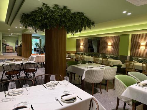 ห้องอาหาร, Hotel Real in เลดา