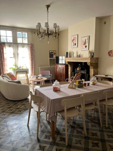 Villa Krystina Gîte de Charme (Villa Krystina Gite de Charme) in St Loup Lamaire