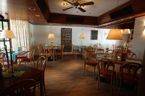Restaurant, Hotel Lindas in Oyten