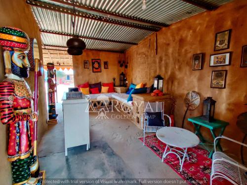 Royal Golden Camp in กานอย