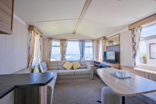 2 Bedroom Sea View Caravan in Bideford