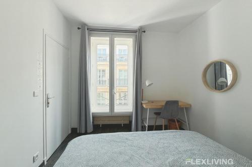 Superb 1 Elegant Room in the Heart of Paris’ 8th District, Париж