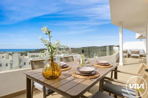ViVi Homes - La Vista - pool - terrace - comfort and relax