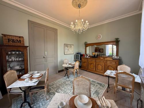 Храна и напитки, La Maison de Maître Chagnon Aumagne (La Maison de Maitre Chagnon Aumagne) in Aumagne