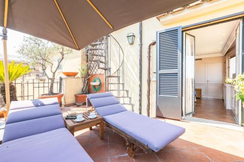 Fontana Di Trevi Penthouse - image 12