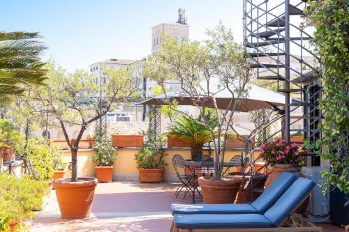 Fontana Di Trevi Penthouse - image 7