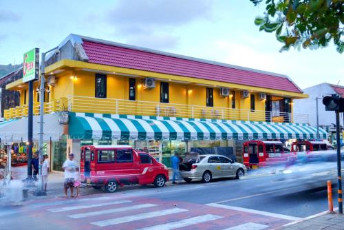 Bed & Beach Hostel Karon, Ban Karon