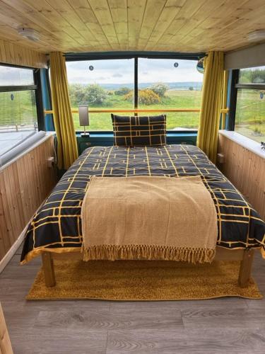 Bus Vacation in Gortnaclogh Upper