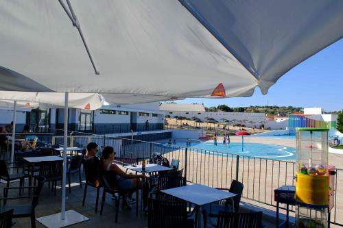 สระว่ายน้ำ, Matriz Home in พอร์เทล