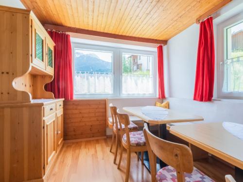 Iekārtas, Chalet in Tyrol near Ski Resort in Pillera