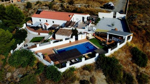 Cortijo naturista con vistas-clothing optional