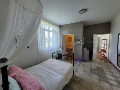 Holiday Home in Limousin near Forest in Neuvic-Entier