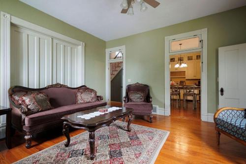 Aletha-Marie Krog House in Washington
