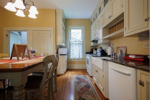 Aletha-Marie Krog House in Washington