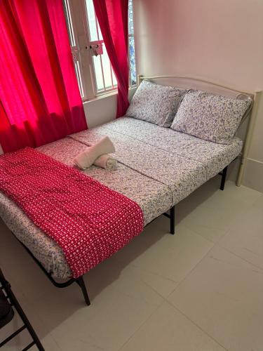 586 โฮเทล (586 Hotel) near ตลาดเคนซิงตัน