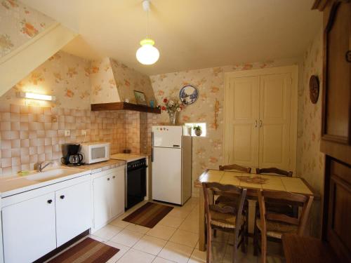 Kitchen, Lakeside Cottage Roziers Retreat in Larche