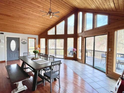 Wounded Warrior Cabin at Grey Valley near Cherokee Bear Zoo