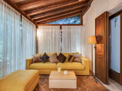  Villa in Castelbelforte near Lago di Garda in Gazzo