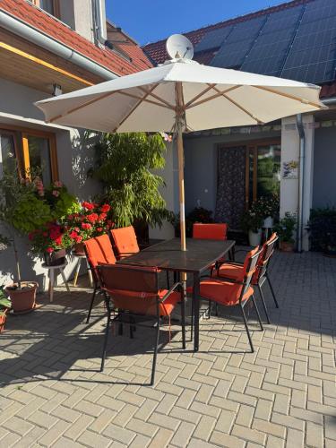 Vcelarstvi pod Svatym Florianem in Novy Saldorf-Sedlesovice