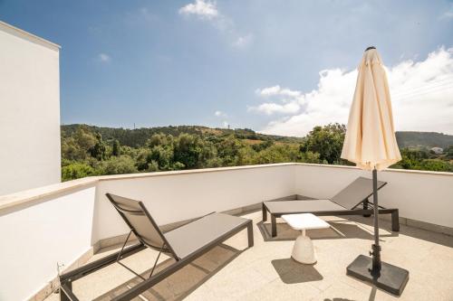 The Hideway, Peaceful Energy & Modern Comfort! in Santo Isidoro