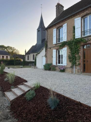 Le Presbytere, maison de campagne familiale in Chennebrun