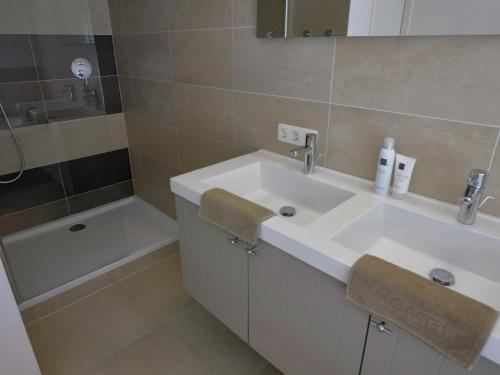 Luxury Villa near Sea in Zuidzande - image 6