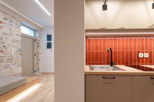 Nest in the City Residence Home to Home MGMT