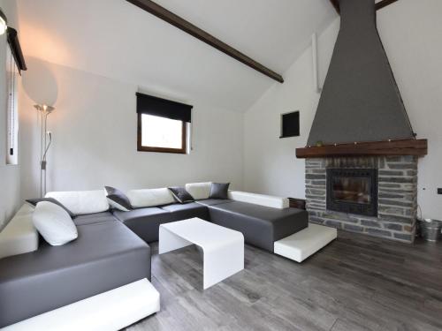 Luxury Villa with Pool gîte à louer Hives