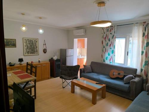 Central lovely top apartament, Tirana