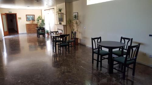 Hotel Reina Isabel - image 7
