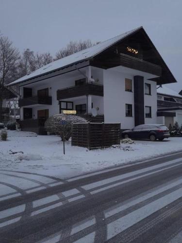 A szálláshely kívülről, Haus Annemiek met balkon in Hildfeld