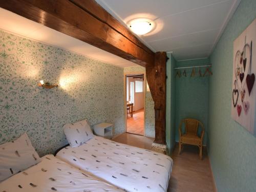 Farmhouse in Oosterwijk by River Linge in Kedichem