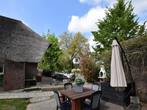 Kert, Farmhouse in Oosterwijk by River Linge in Kedichem