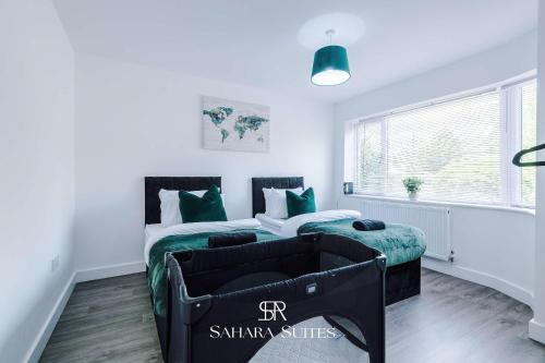 Stylish 4BR Home - Birmingham Stay - Cadbury World & QE Hospital - Parking, Бирмингем (фото 6)