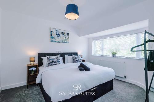 Stylish 4BR Home - Birmingham Stay - Cadbury World & QE Hospital - Parking, Бирмингем (фото 9)