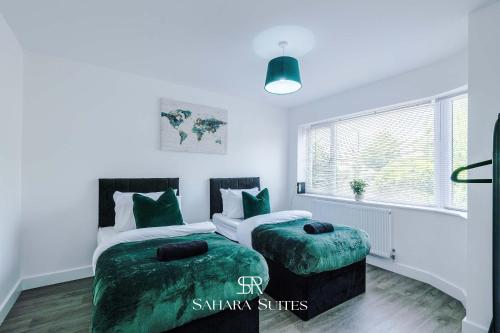Stylish 4BR Home - Birmingham Stay - Cadbury World & QE Hospital - Parking, Бирмингем (фото 10)