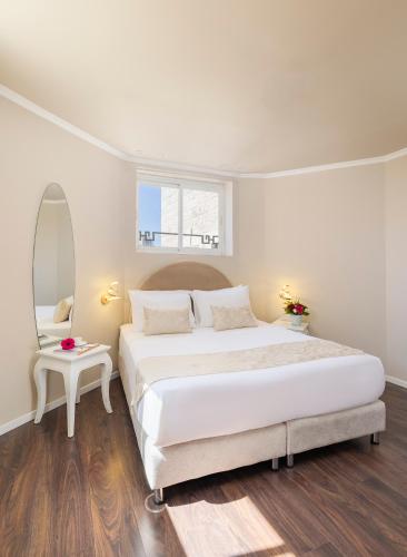 Agripas Boutique Hotel - image 14
