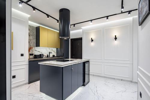 Extra Central - Stylish & Luxury Stay - image 14