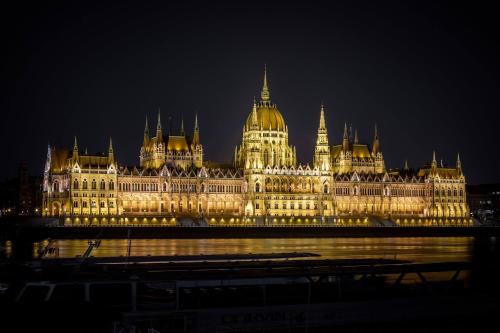 Extra Central - Stylish & Luxury Stay - main image