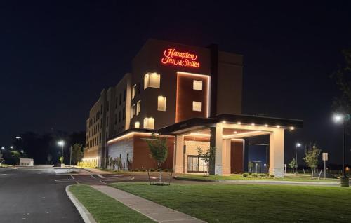 Hampton Inn & Suites by Hilton Somerset - 숙소 외관