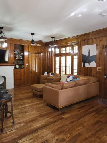 The Carraige House of Mount Vernon in เมาธ์ เวอร์นอน