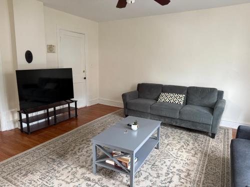 Montgomery Unit1 in Elkins Park, USA