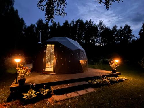 Viesnīcas āriene, CEPĻI Glempings (CEPLI Glempings) in Skulte