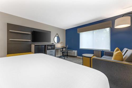 Sonesta Select Chicago Elgin West Dundee - image 8