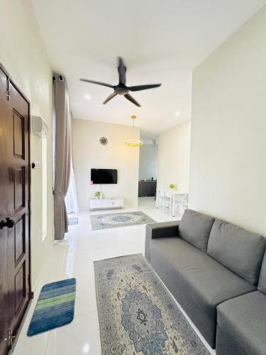 Laman Kota Pool Homestay in 亞恩