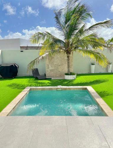 Charming Home sleeps 6 in Noord wPlunge Pool