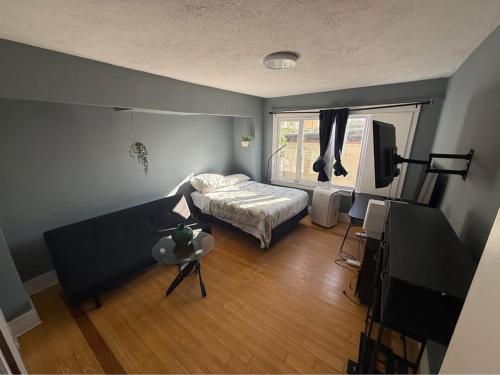 Private Room in East Hollywood, Los Angeles